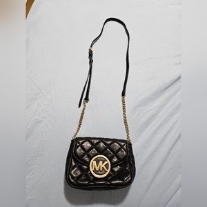 michael kors purse.